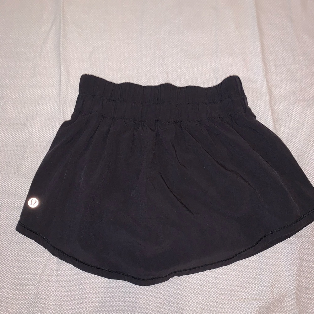 FINAL PRICE❣️NWOT Lululemon skirt breeze by